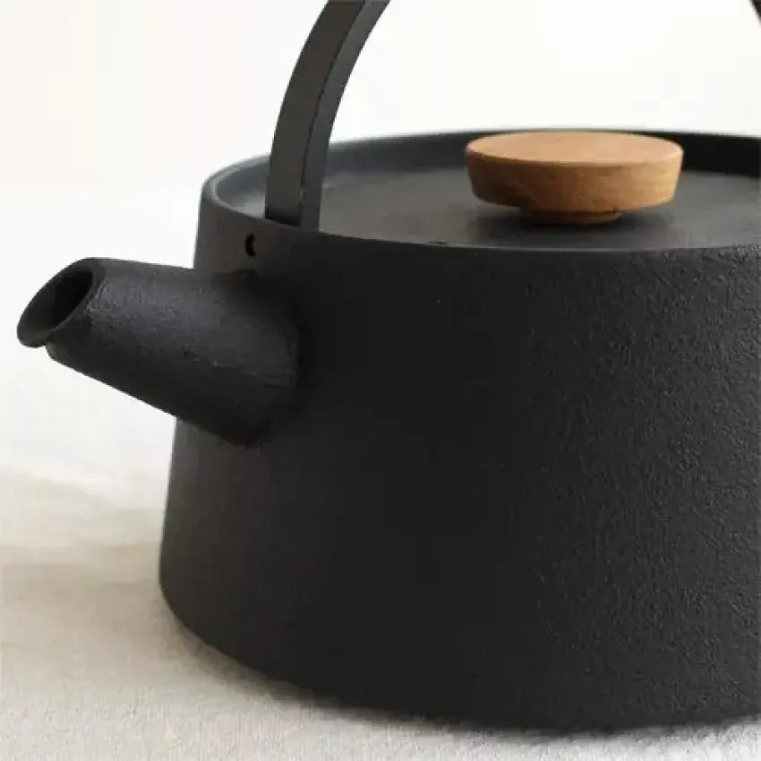 Kouriten [現貨] 日本製造 南部鉄器池永鉄工 鑄鐵茶壺 小泉誠設計 tetu 系列 image 4