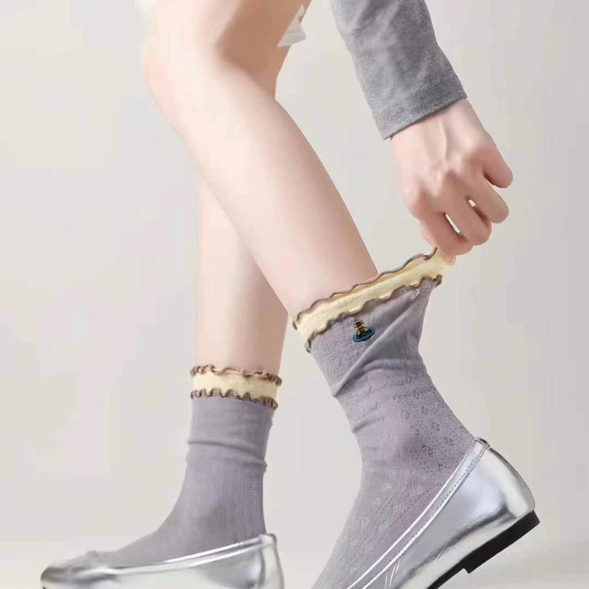 Kouriten [限時預購] 春夏新款Vivienne Westwood 全棉土星刺繡薄款木耳花邊襪 image 2
